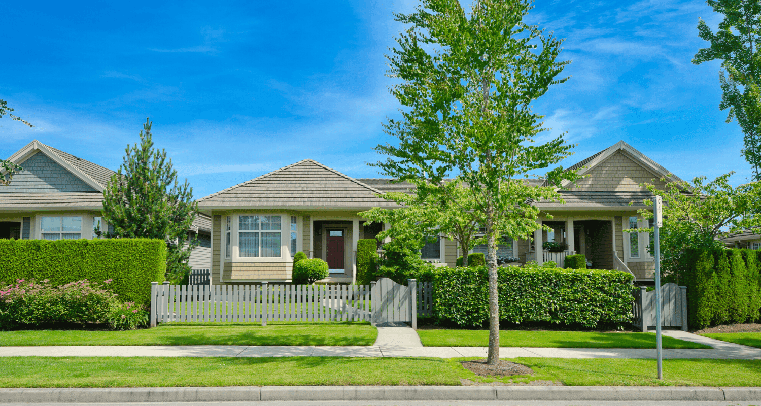 The Pros & Cons of Buying in an HOA Community